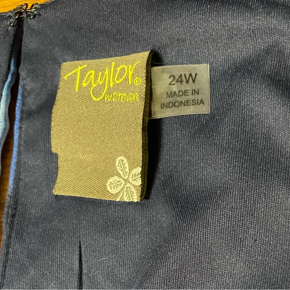 TAYLOR Plus Size Ruffle-Hem Midi Dress Blues NWT Size:24W - Picture 2 of 7